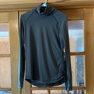 Women’s Indygena Striped Mock Turtleneck Long Sleeve Athletic Top Shirt M